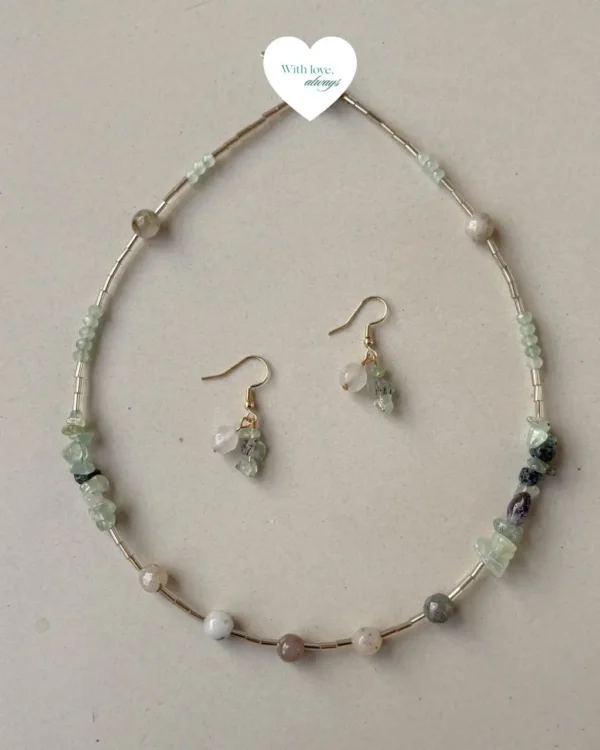 Mint stone necklace set