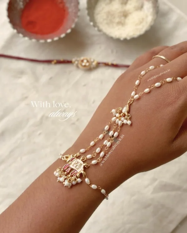 Noor Haathphool Rakhi-Lumba Set