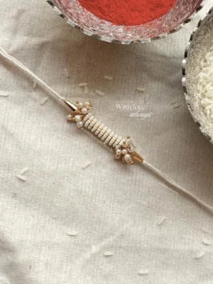 Pearl barrel rakhi (Ivory)